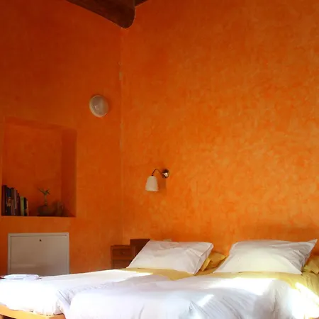 Couette-café Al Canto 4*